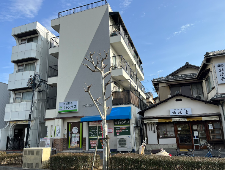 兵庫県西宮市　4階建マンション　大規模修繕工事